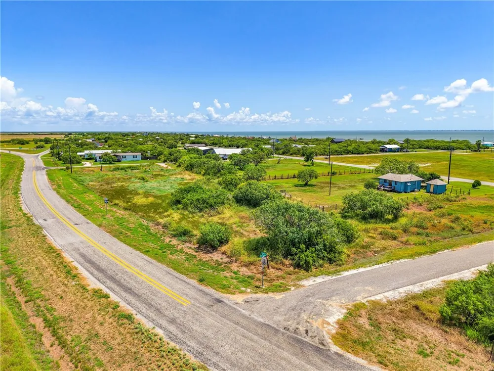 303 Plummer Avenue Bayside, TX 78340