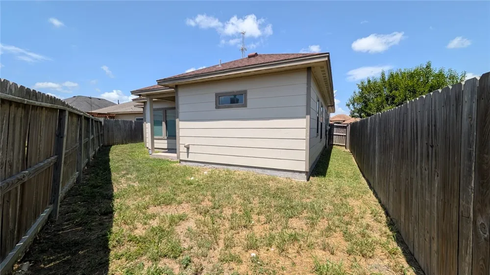 2810 Lake Tranquility Circle Corpus Christi, TX 78414