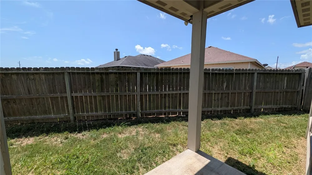2810 Lake Tranquility Circle Corpus Christi, TX 78414