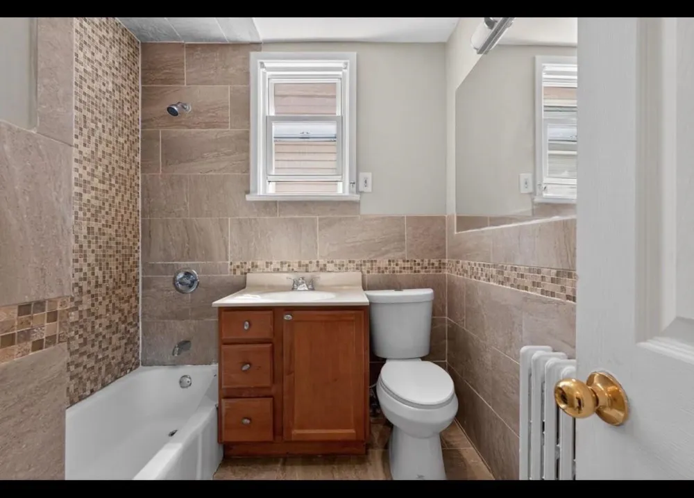 14 WEST 30TH ST Bayonne, NJ 07002
