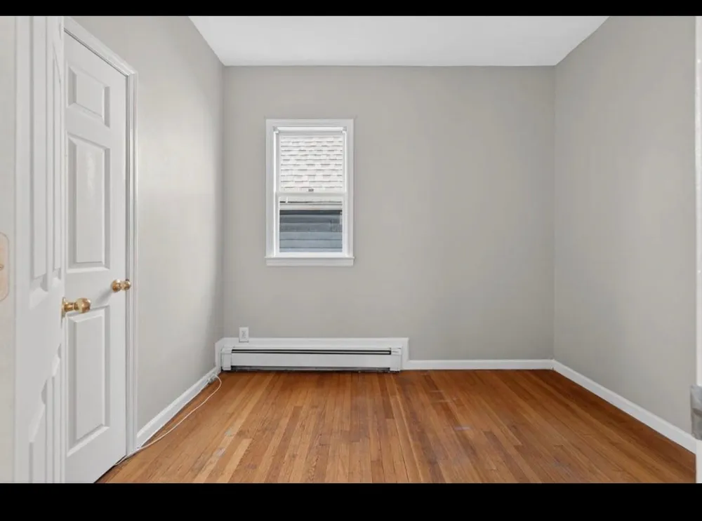 14 WEST 30TH ST Bayonne, NJ 07002