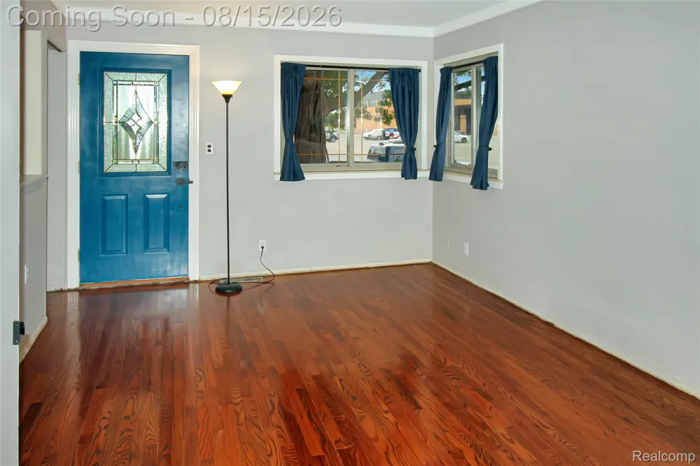 18727 Marquette Street Roseville City, MI 48066