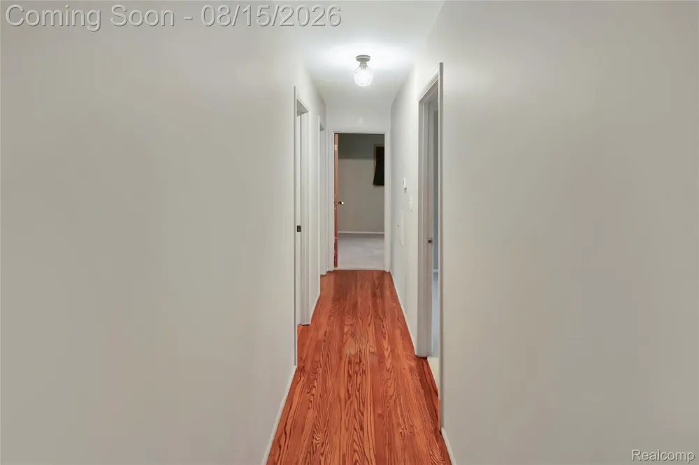 18727 Marquette Street Roseville City, MI 48066