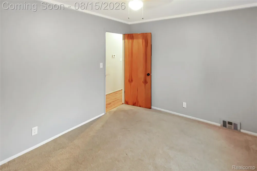18727 Marquette Street Roseville City, MI 48066