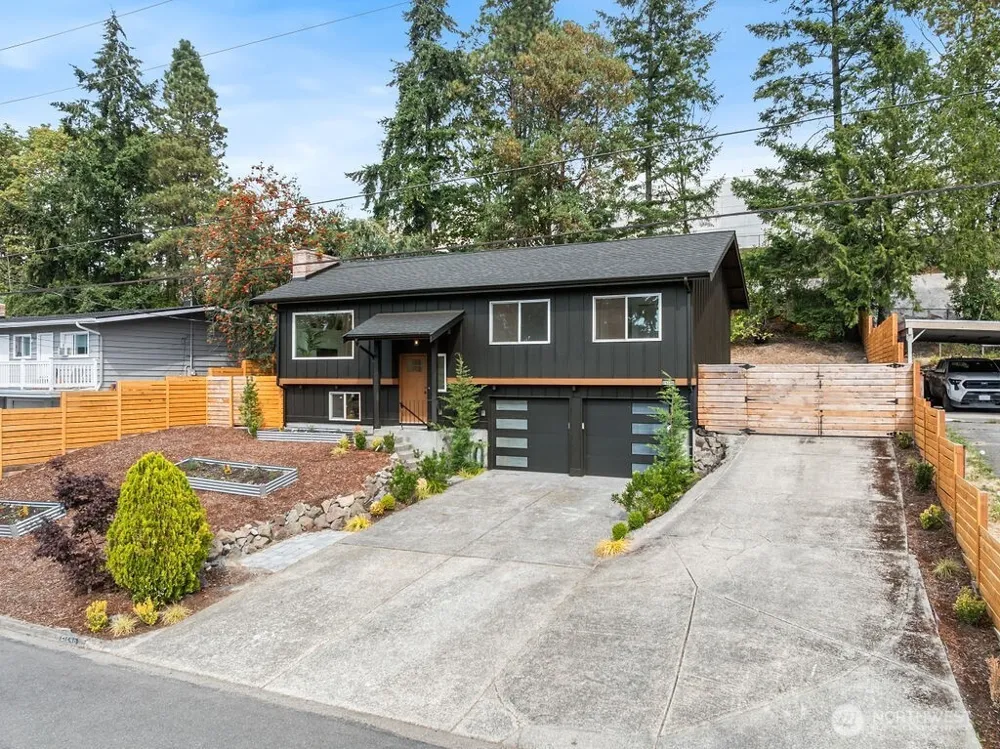 21246 15th Avenue S Des Moines, WA 98198