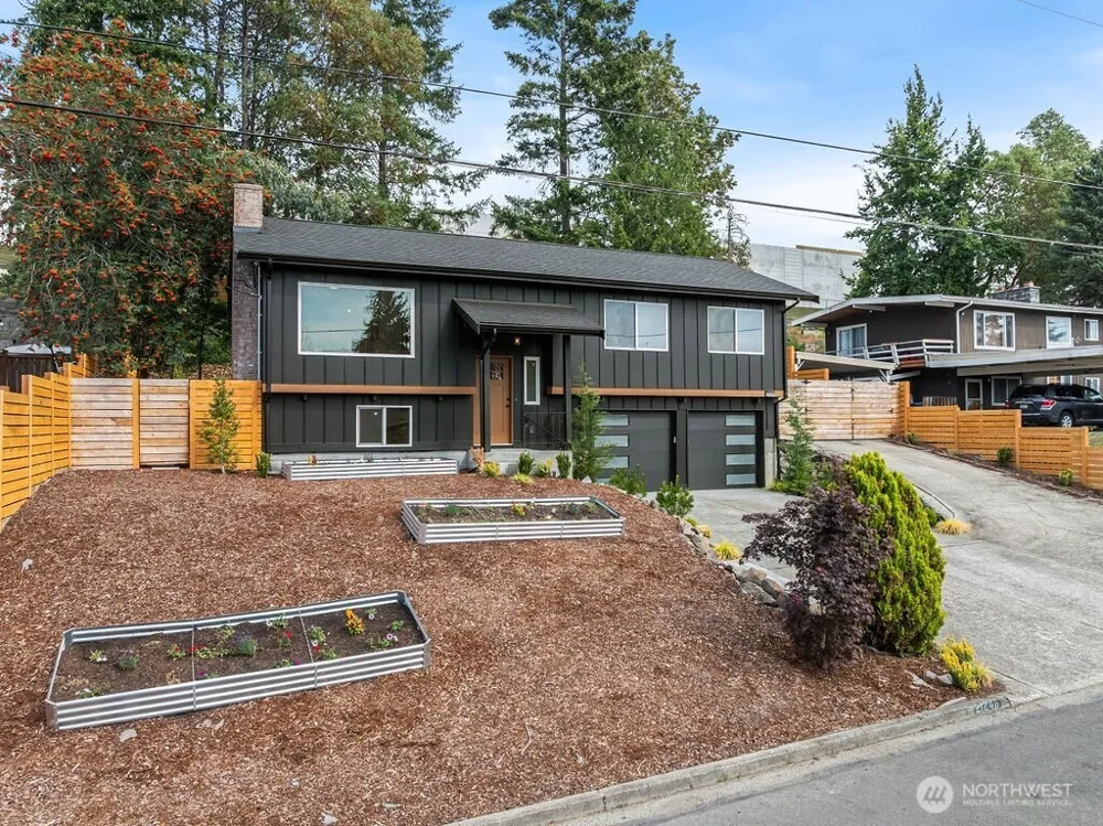 21246 15th Avenue S Des Moines, WA 98198