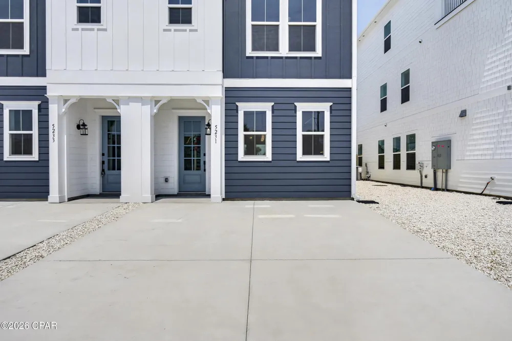5231 Thomas Drive Panama City Beach, FL 32408