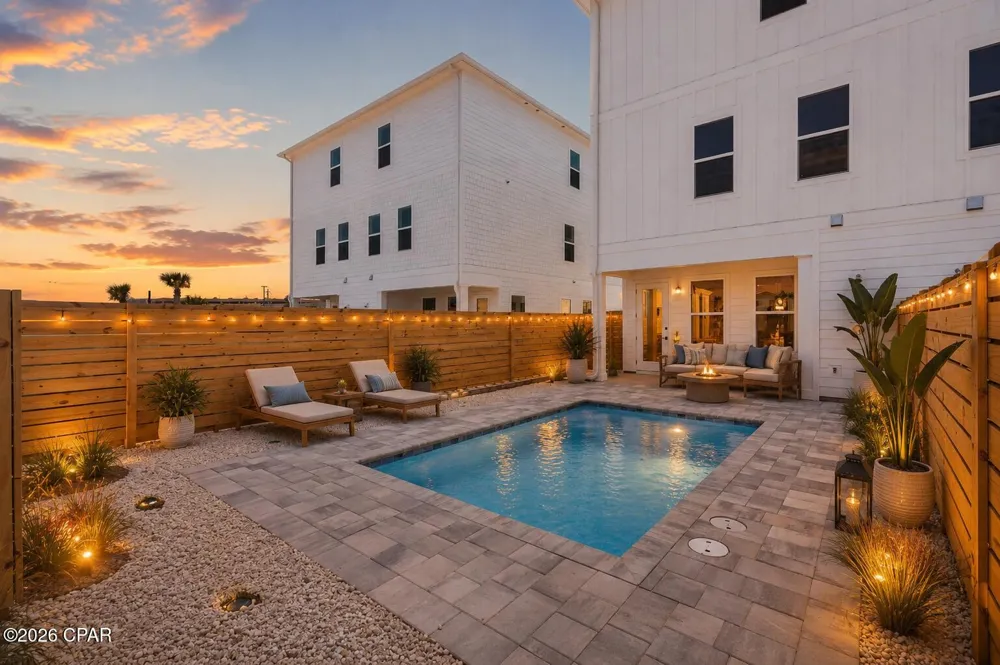 5231 Thomas Drive Panama City Beach, FL 32408
