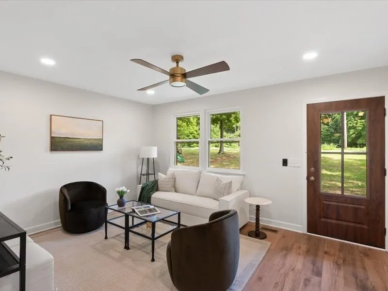 5913 Huffman Rd Goodlettsville, TN 37072