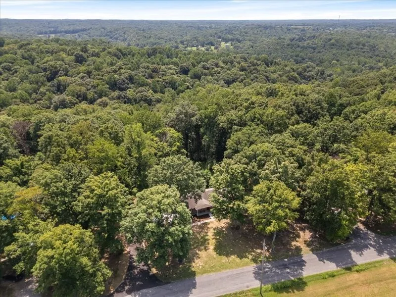 5913 Huffman Rd Goodlettsville, TN 37072