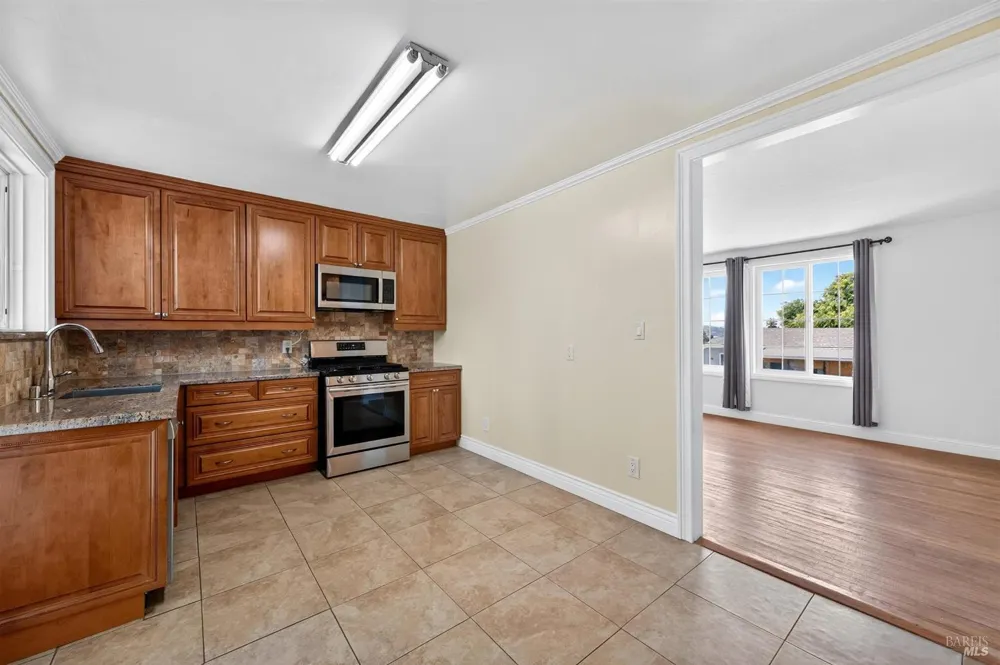 81 Buena Vista Benicia, CA 94510