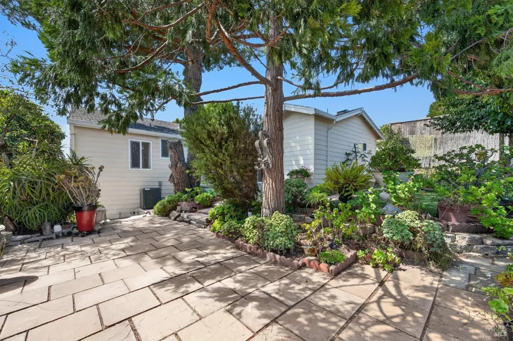81 Buena Vista Benicia, CA 94510