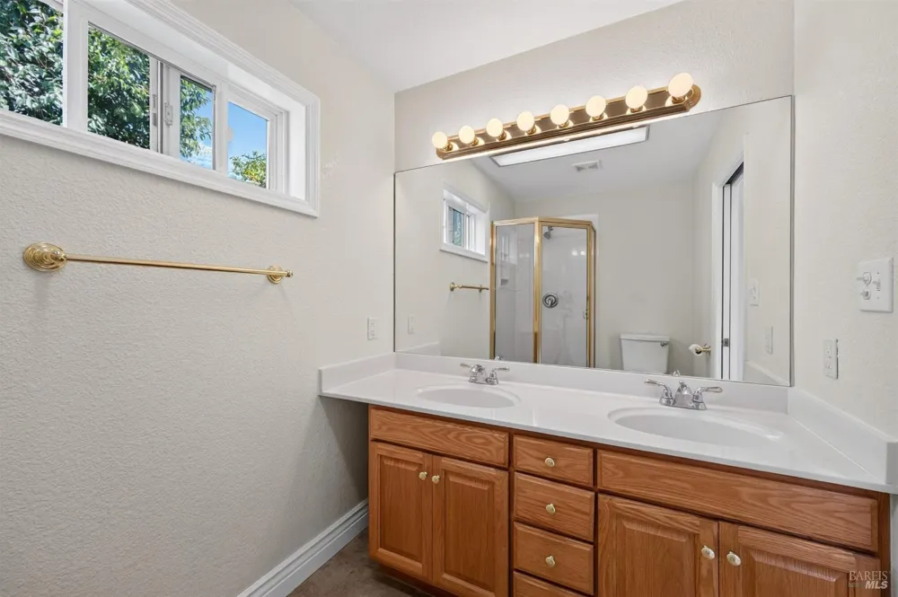 81 Buena Vista Benicia, CA 94510