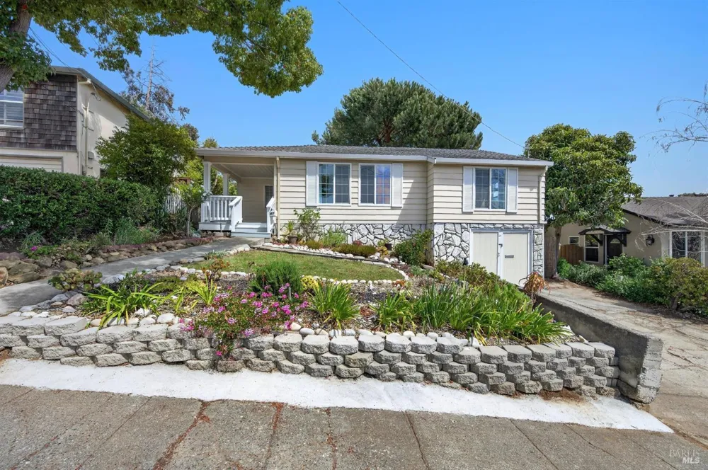 81 Buena Vista Benicia, CA 94510