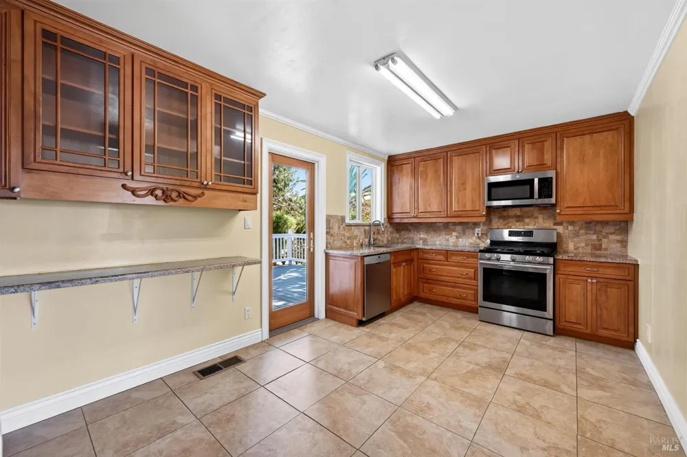 81 Buena Vista Benicia, CA 94510