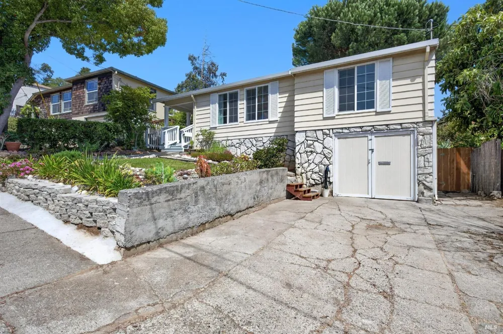 81 Buena Vista Benicia, CA 94510