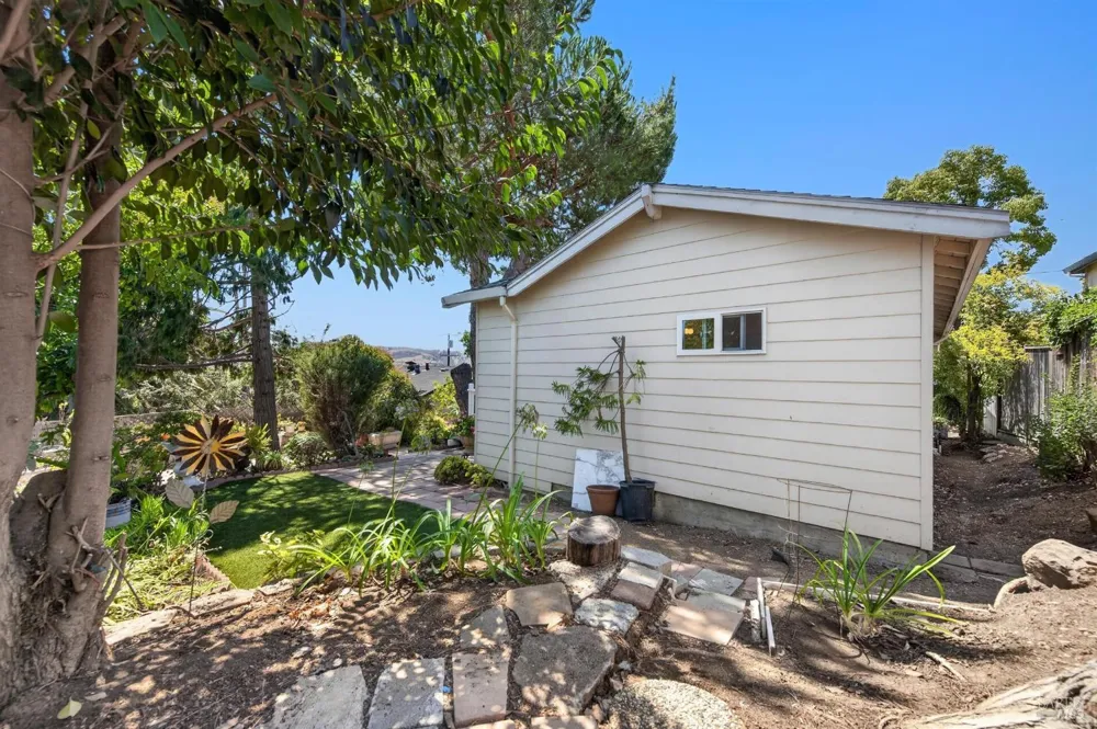 81 Buena Vista Benicia, CA 94510