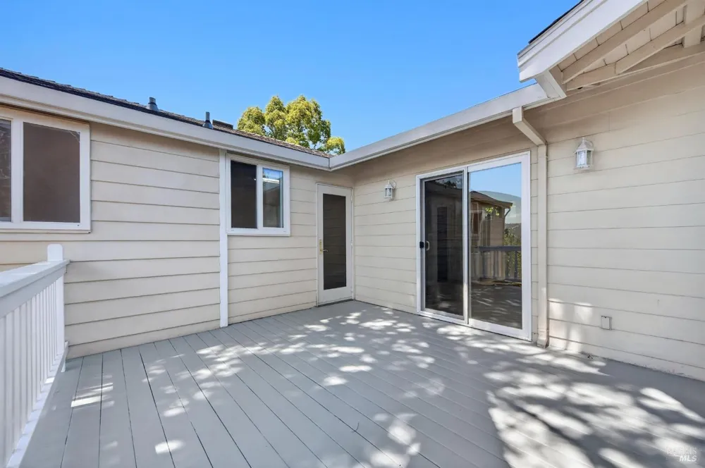 81 Buena Vista Benicia, CA 94510