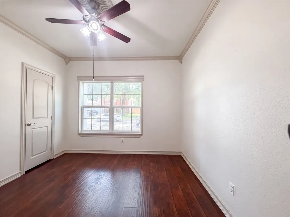 6315 Meadow Glen Drive Arlington, TX 76018