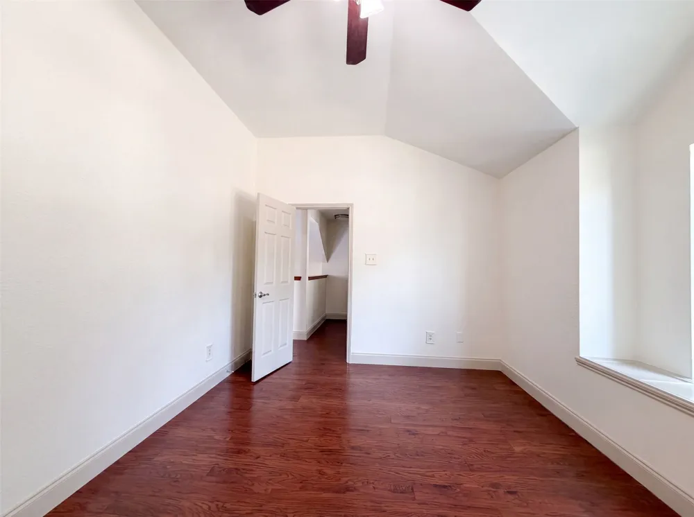 6315 Meadow Glen Drive Arlington, TX 76018