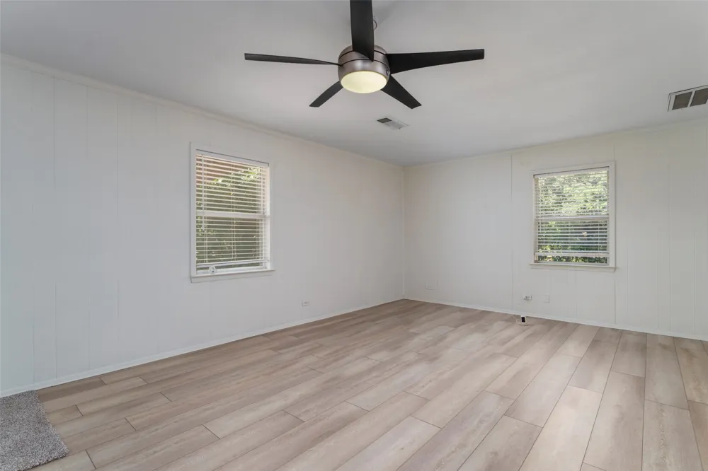 310 North Road Kennedale, TX 76060