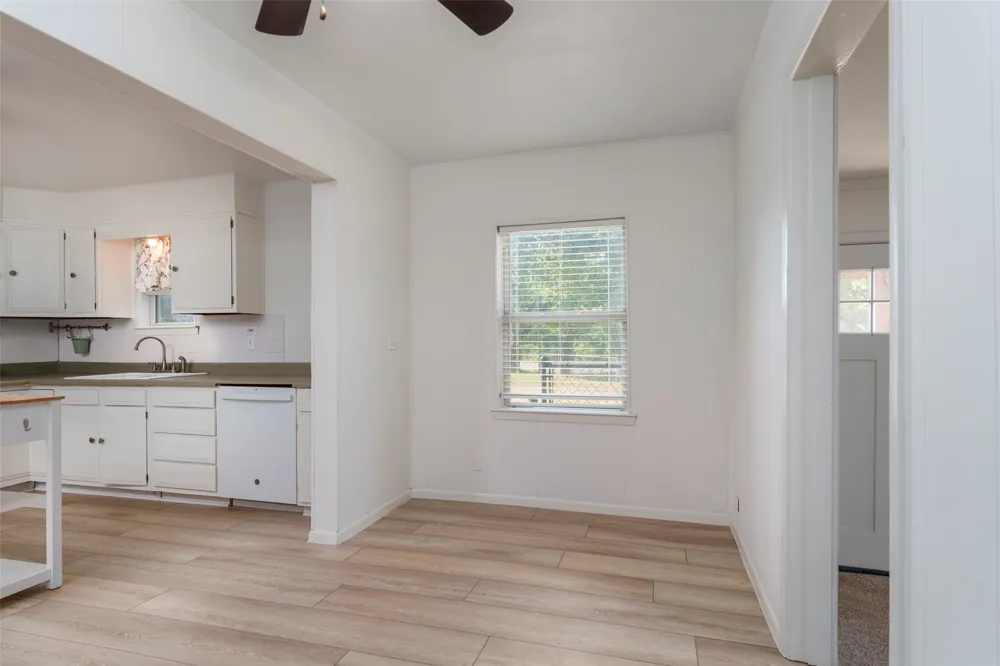 310 North Road Kennedale, TX 76060