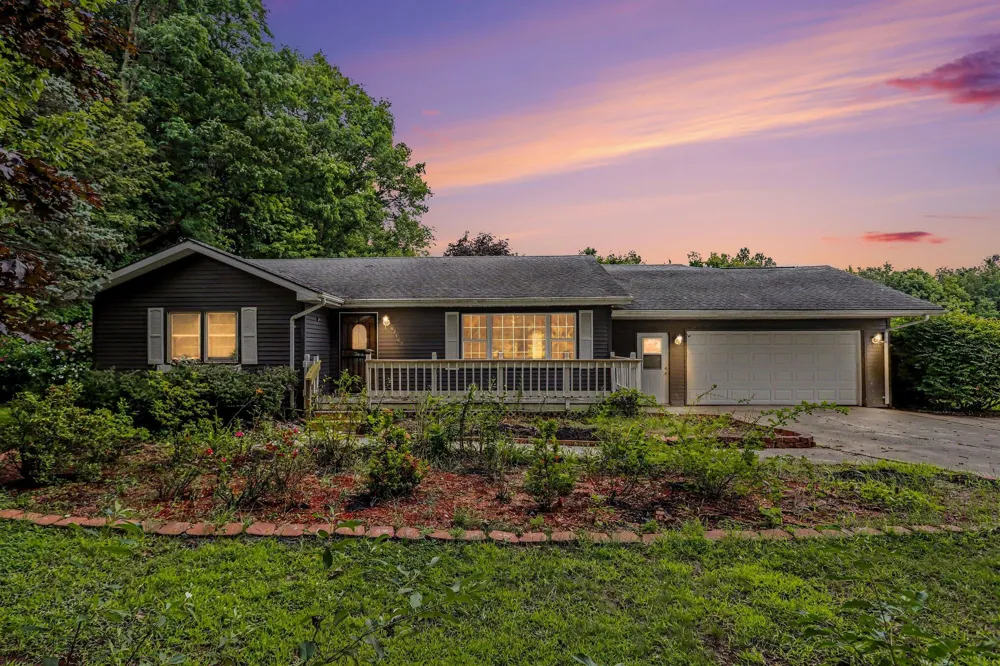 47059 Cr-215 Lawrence, MI 49064