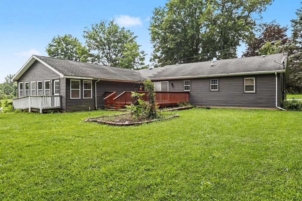 47059 Cr-215 Lawrence, MI 49064