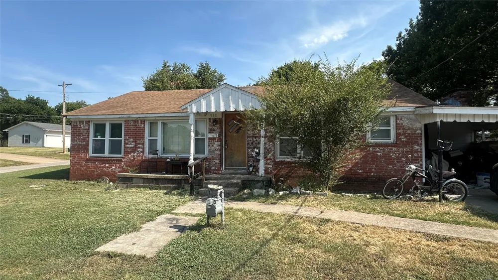 310 Adler Avenue Davis, OK 73030