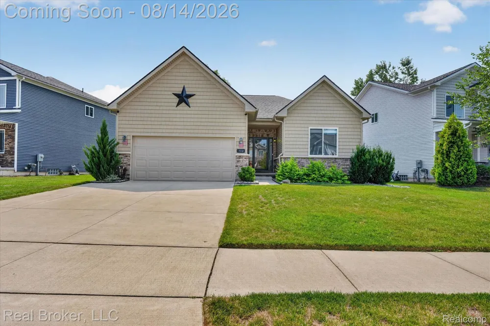 322 Hidden River E Holly Township, MI 48442
