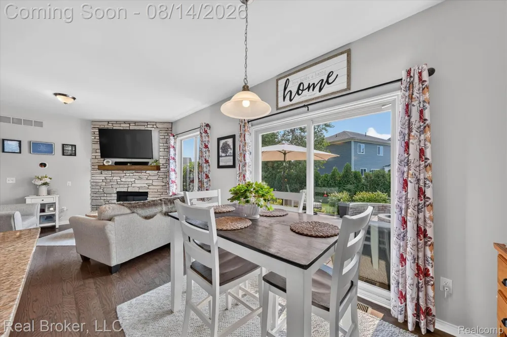 322 Hidden River E Holly Township, MI 48442