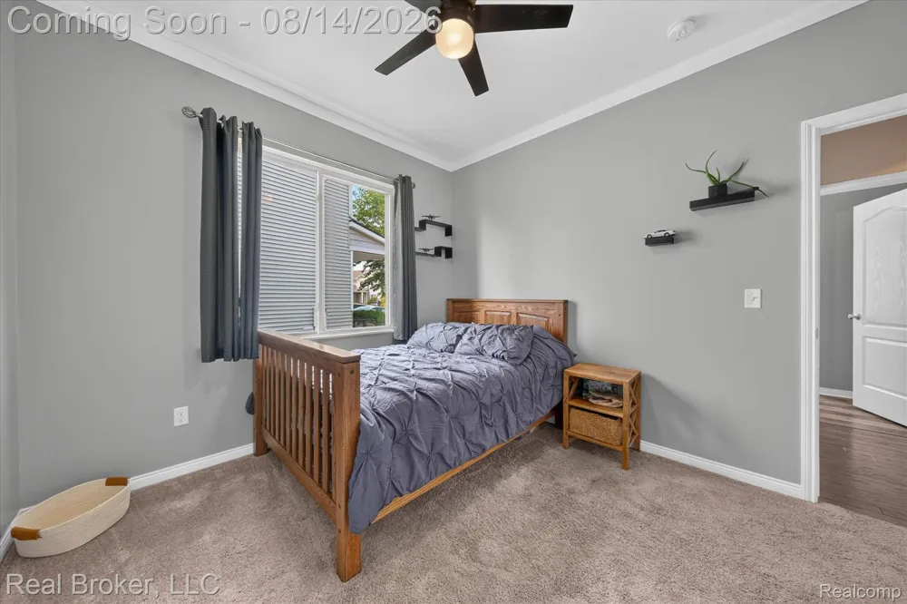 322 Hidden River E Holly Township, MI 48442