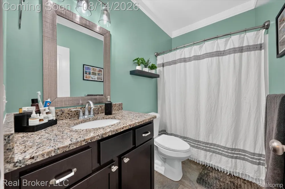 322 Hidden River E Holly Township, MI 48442