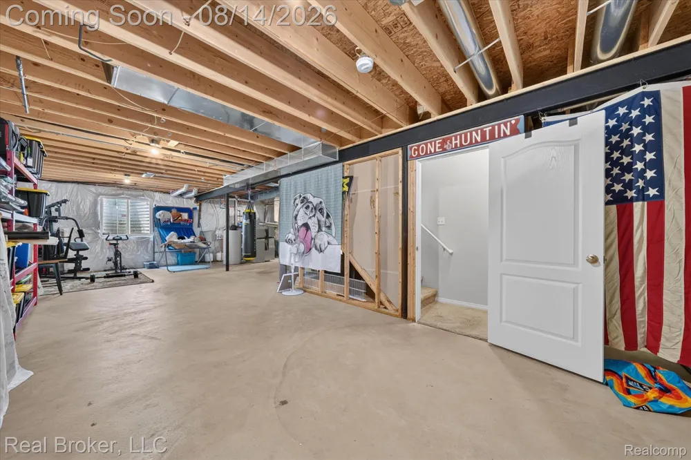 322 Hidden River E Holly Township, MI 48442