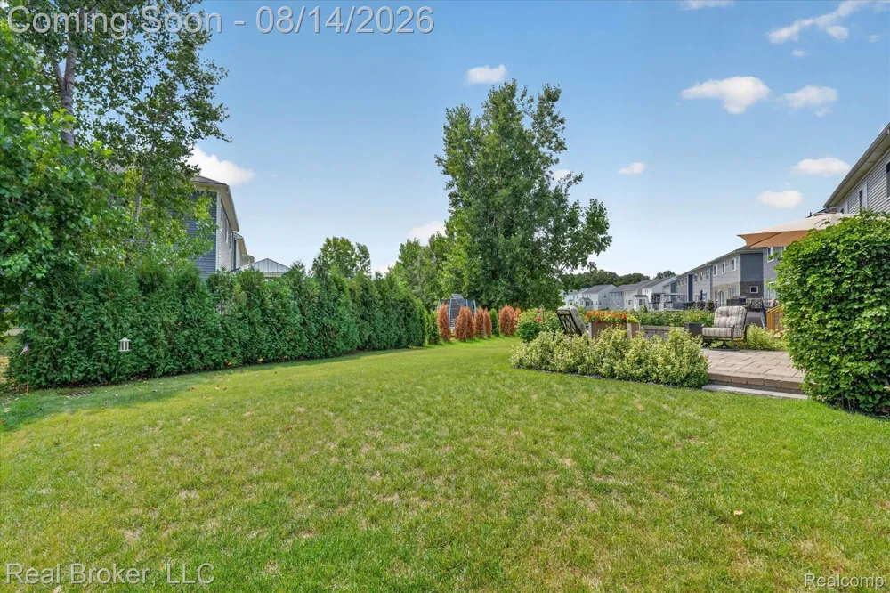 322 Hidden River E Holly Township, MI 48442