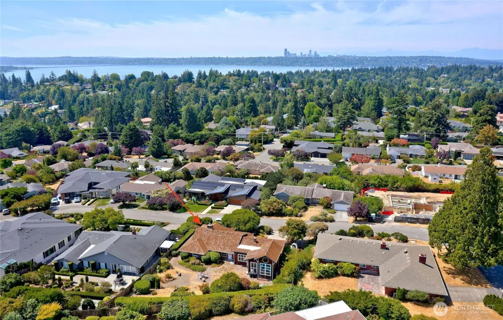 1012 Evergreen Drive Bellevue, WA 98004