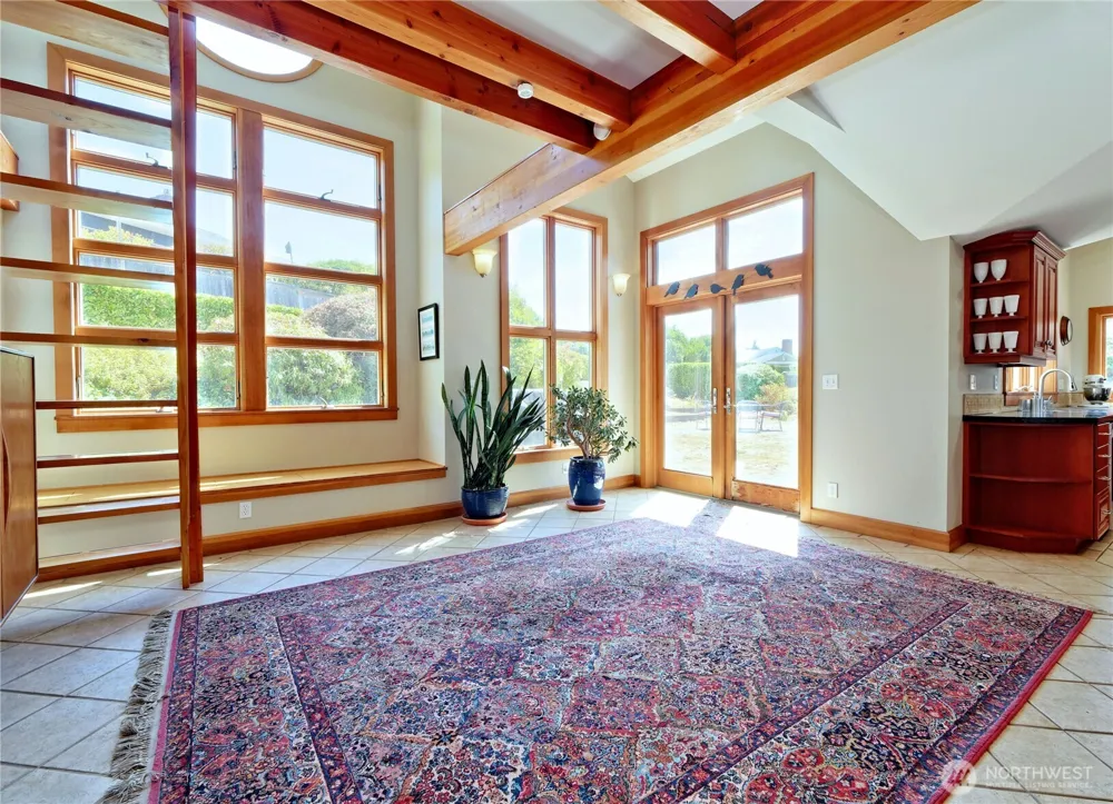 1012 Evergreen Drive Bellevue, WA 98004