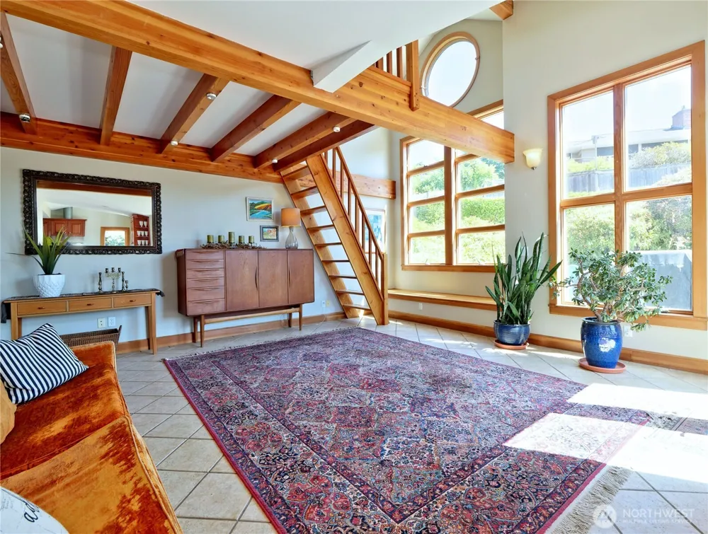 1012 Evergreen Drive Bellevue, WA 98004