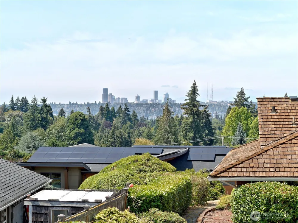 1012 Evergreen Drive Bellevue, WA 98004