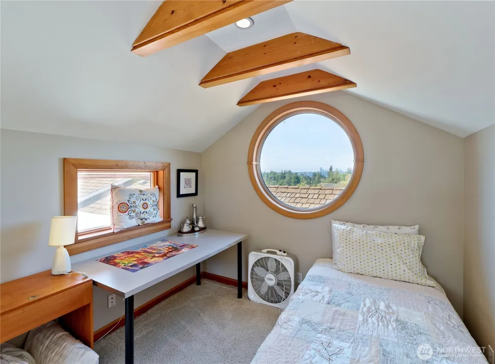 1012 Evergreen Drive Bellevue, WA 98004