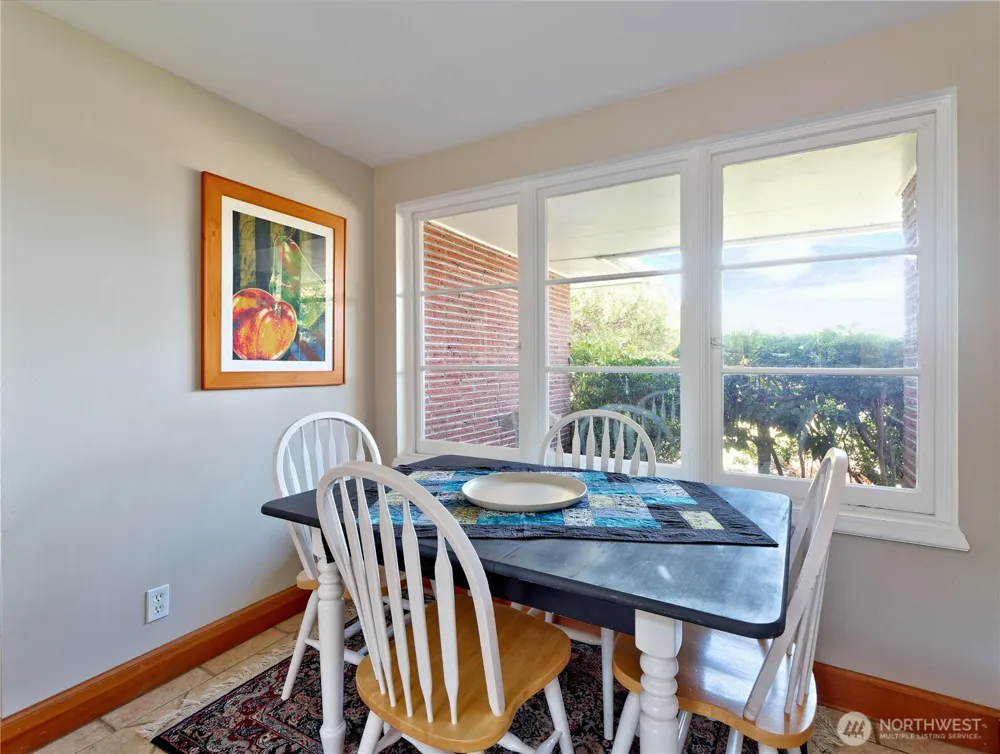 1012 Evergreen Drive Bellevue, WA 98004