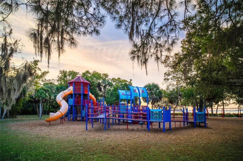 508 WASHINGTON AVENUE Oldsmar, FL 34677