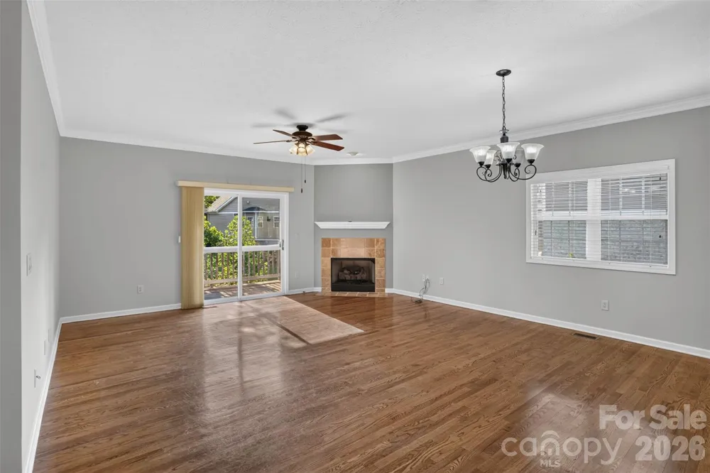 25 Old Pasture Way Laurel Park, NC 28739
