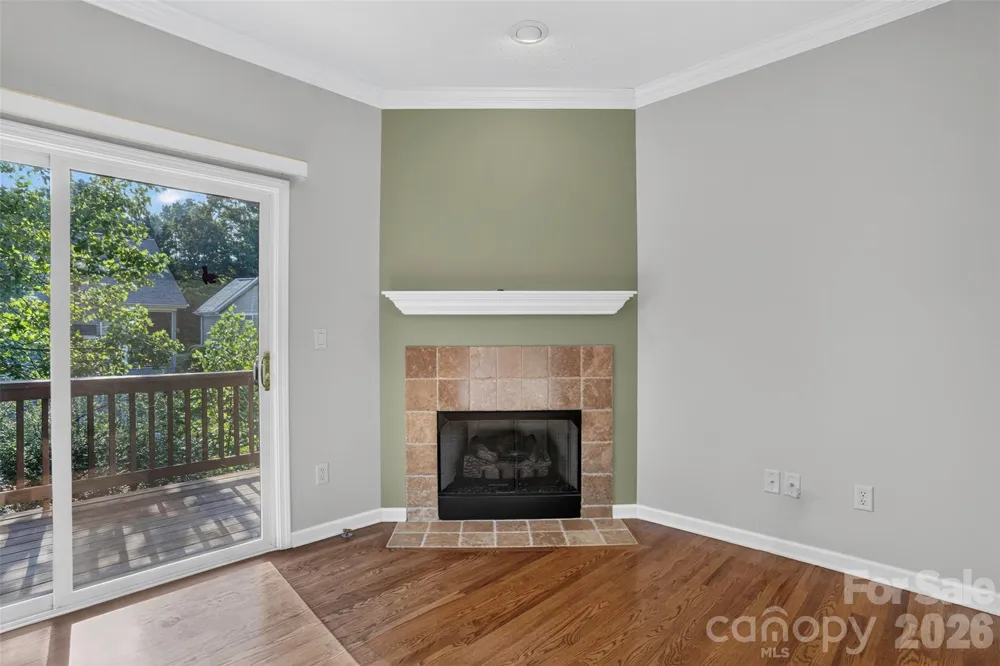 25 Old Pasture Way Laurel Park, NC 28739