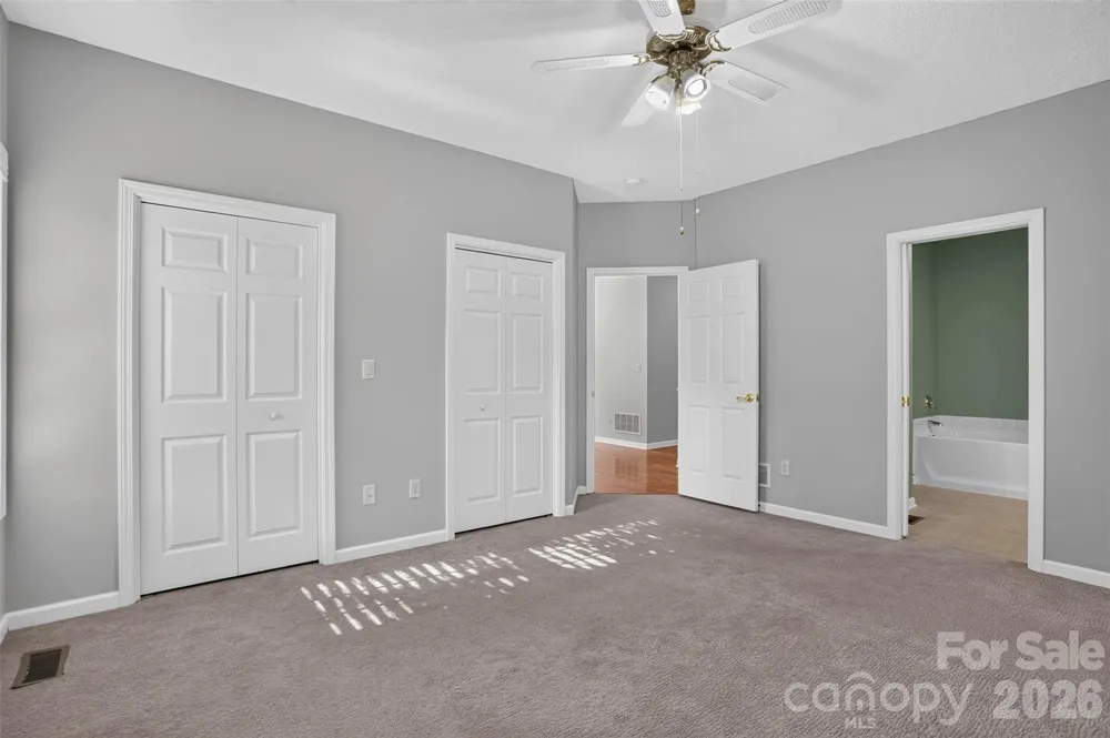 25 Old Pasture Way Laurel Park, NC 28739