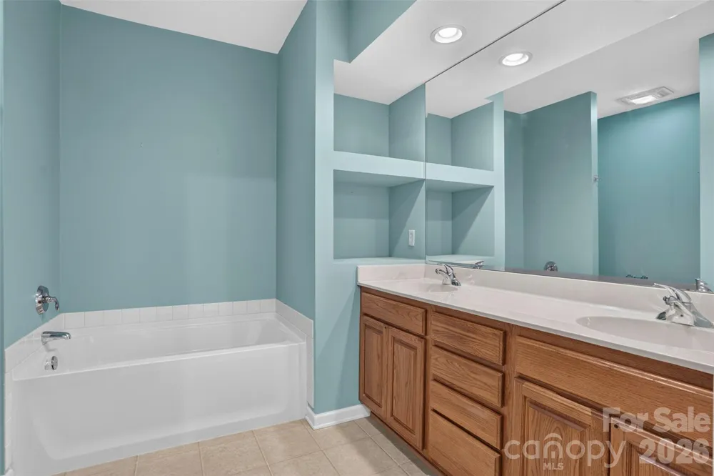 25 Old Pasture Way Laurel Park, NC 28739