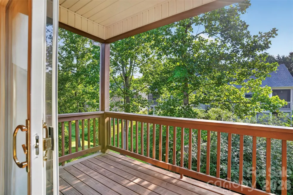 25 Old Pasture Way Laurel Park, NC 28739
