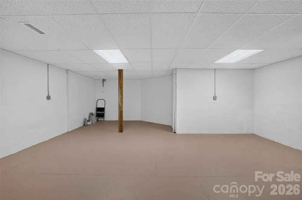 25 Old Pasture Way Laurel Park, NC 28739
