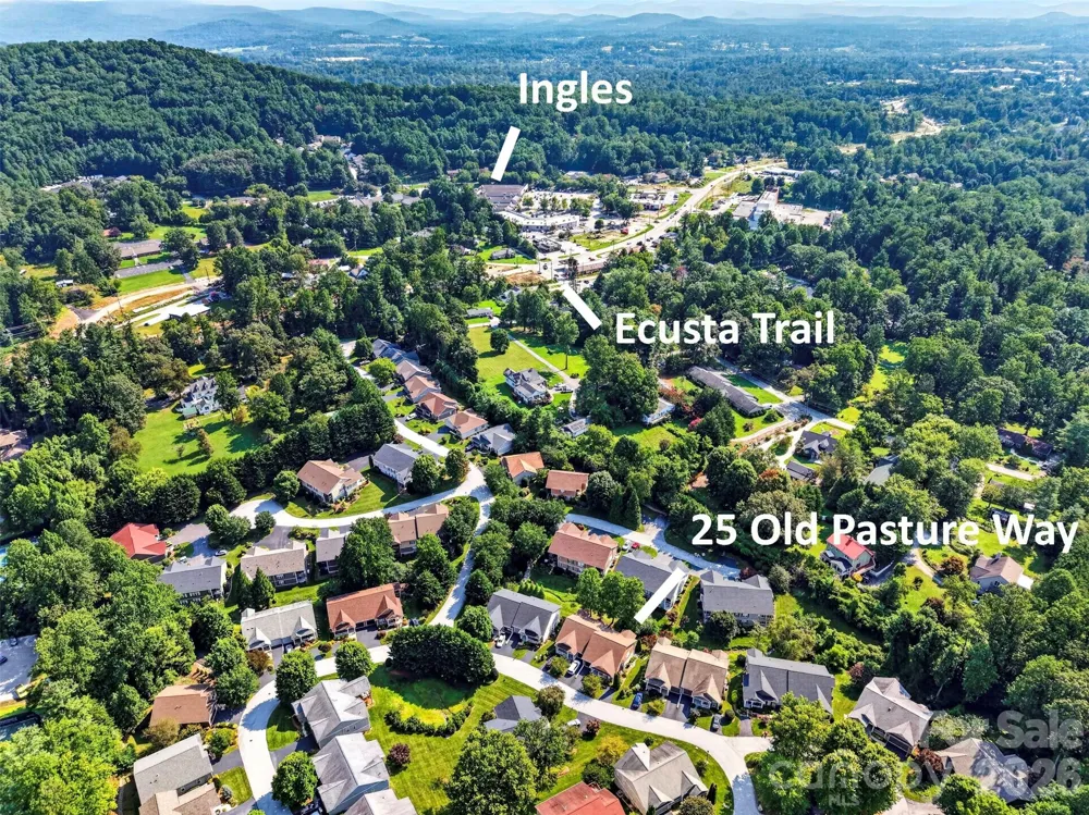 25 Old Pasture Way Laurel Park, NC 28739