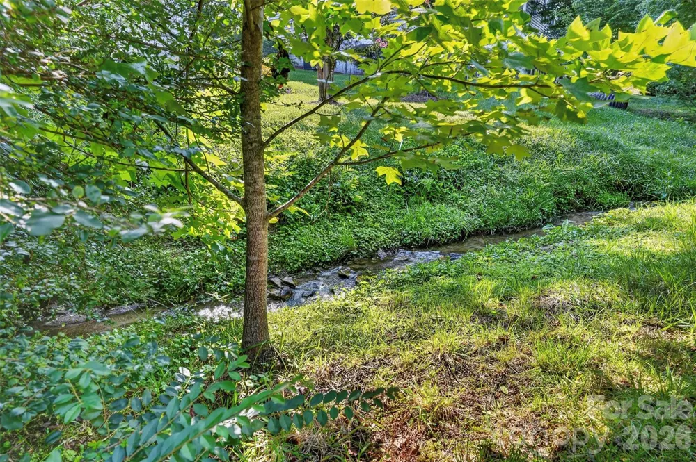 25 Old Pasture Way Laurel Park, NC 28739